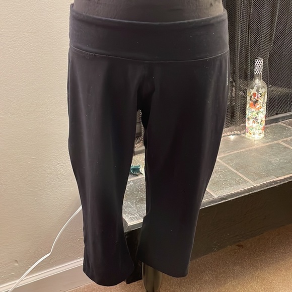 Black leggings - Capri length - Picture 5 of 13